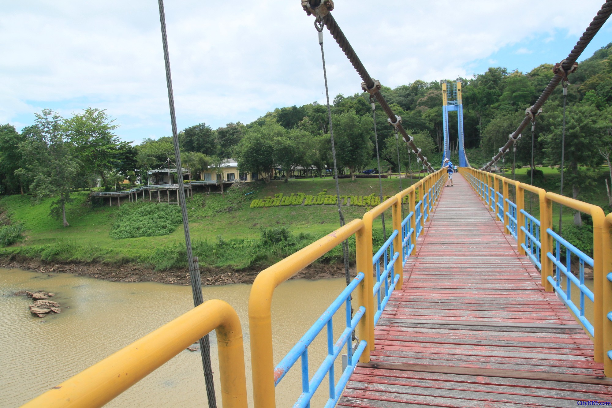 程逸府(又称乌达叻滴府 Uttaradit)的诗丽吉水坝(Sirikit Dam) 程逸府(又称乌达叻滴府 Uttaradit)的诗丽吉水坝(Sirikit Dam)