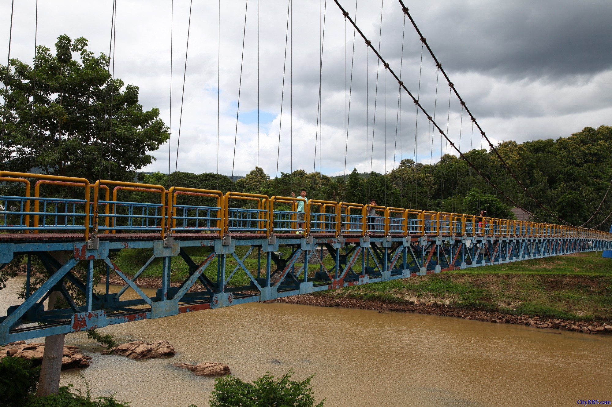 程逸府(又称乌达叻滴府 Uttaradit)的诗丽吉水坝(Sirikit Dam) 程逸府(又称乌达叻滴府 Uttaradit)的诗丽吉水坝(Sirikit Dam)